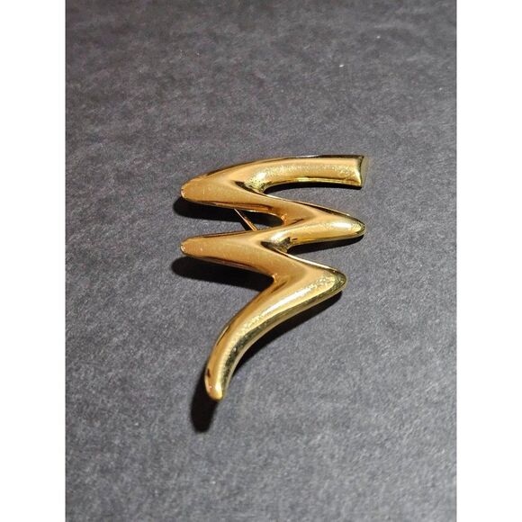 Vintage gold tone swirly swish brooch - Picture 2 of 9